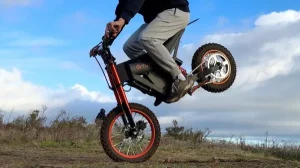 electric-dirt-bike-tuttio-soleil